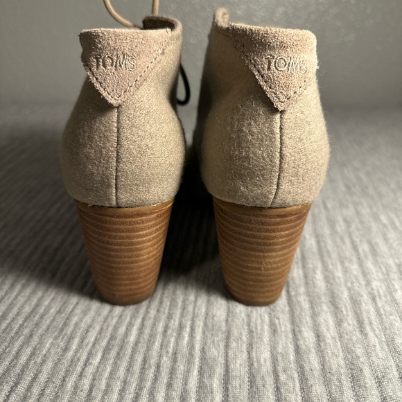 Toms Women Size 6 Suede Boho Casual Comfort
Block Heel Lunata Lace Up Booties - Picture 4 of 5